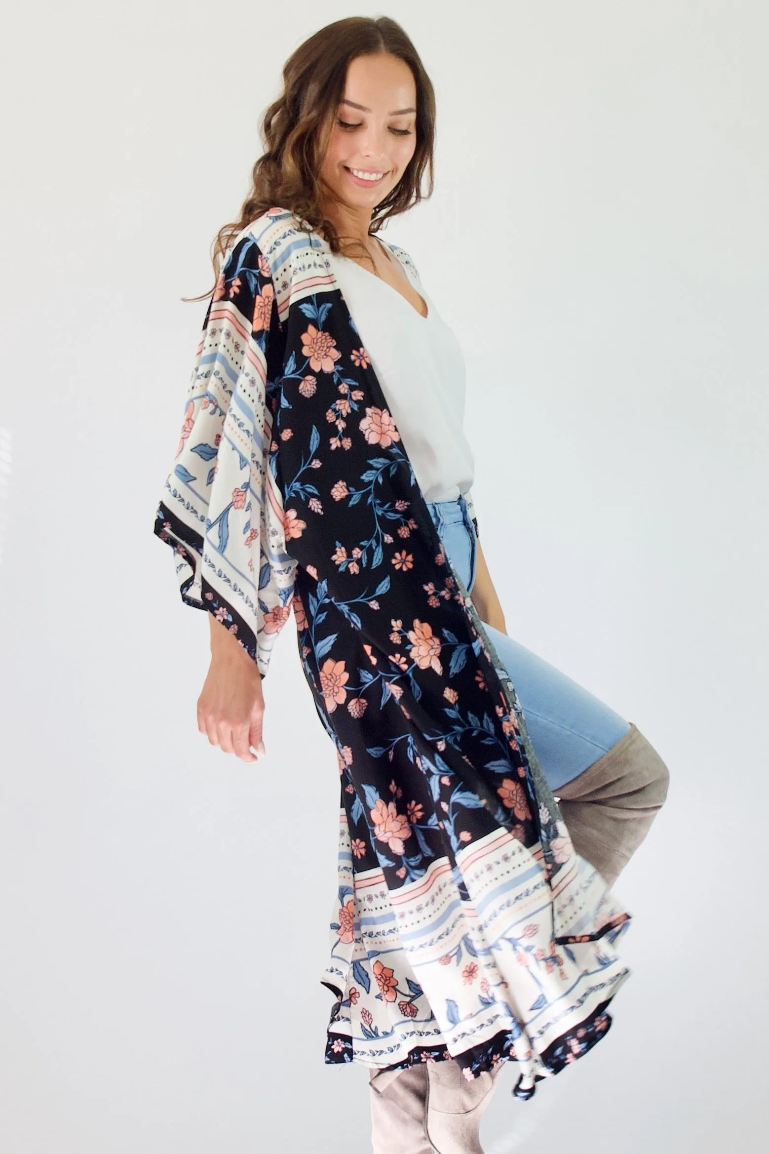 Janie Kimono- Black/Pink/Blue