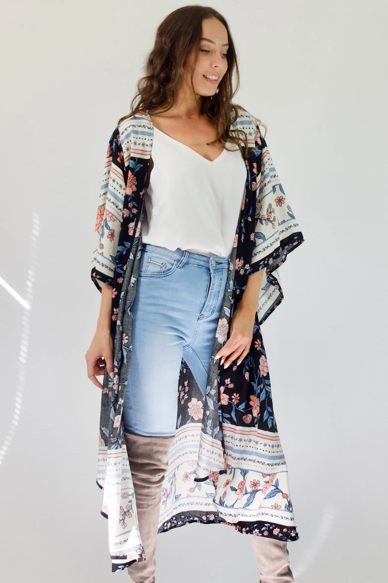 Janie Kimono- Black/Pink/Blue