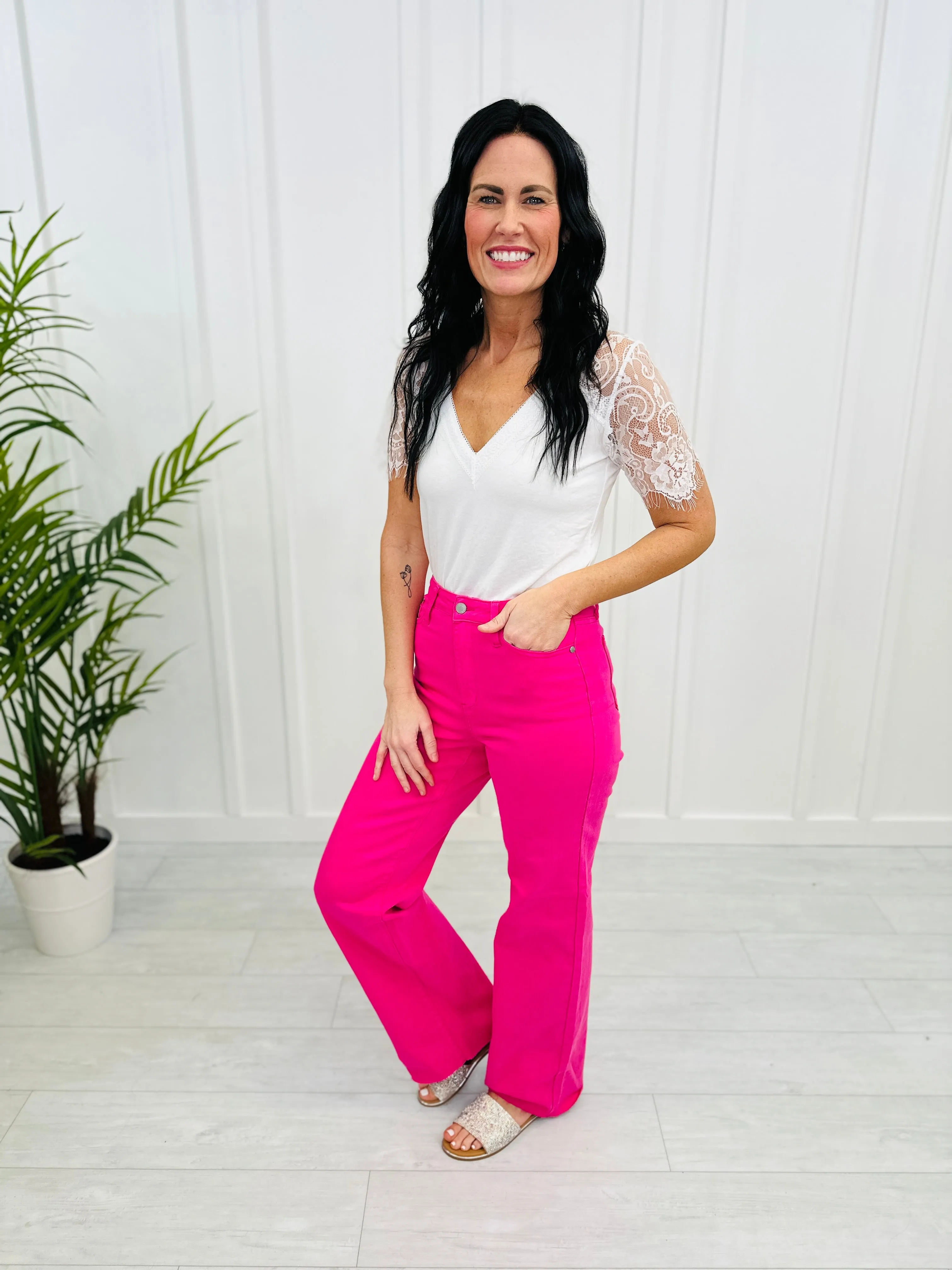 Judy Blue Passionate About Pink Straight Leg Jeans in Reg/Curvy