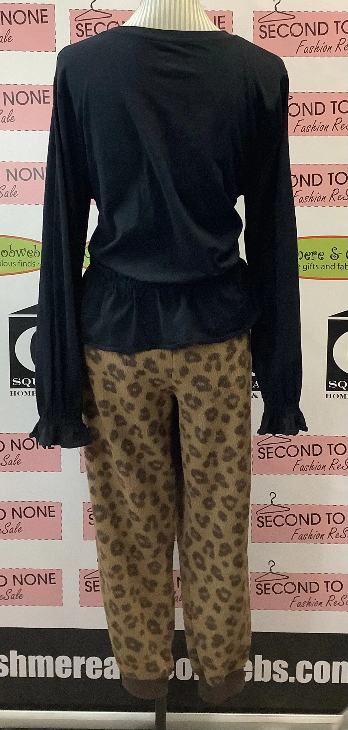 Old Navy Fleece Cheetah Pants (XL)