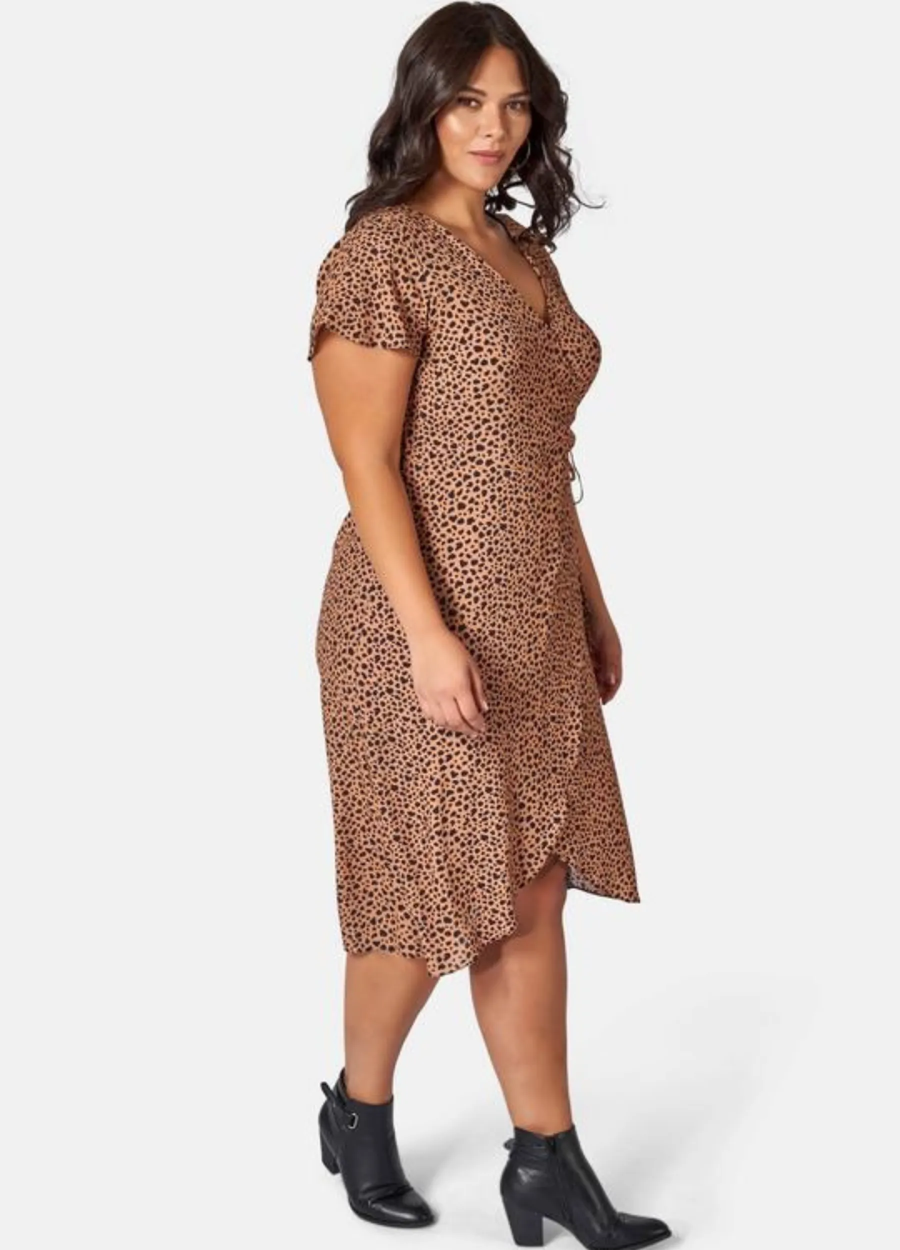 Something 4 Olivia - Short Sleeve Eva Animal Print Midi Wrap Dress