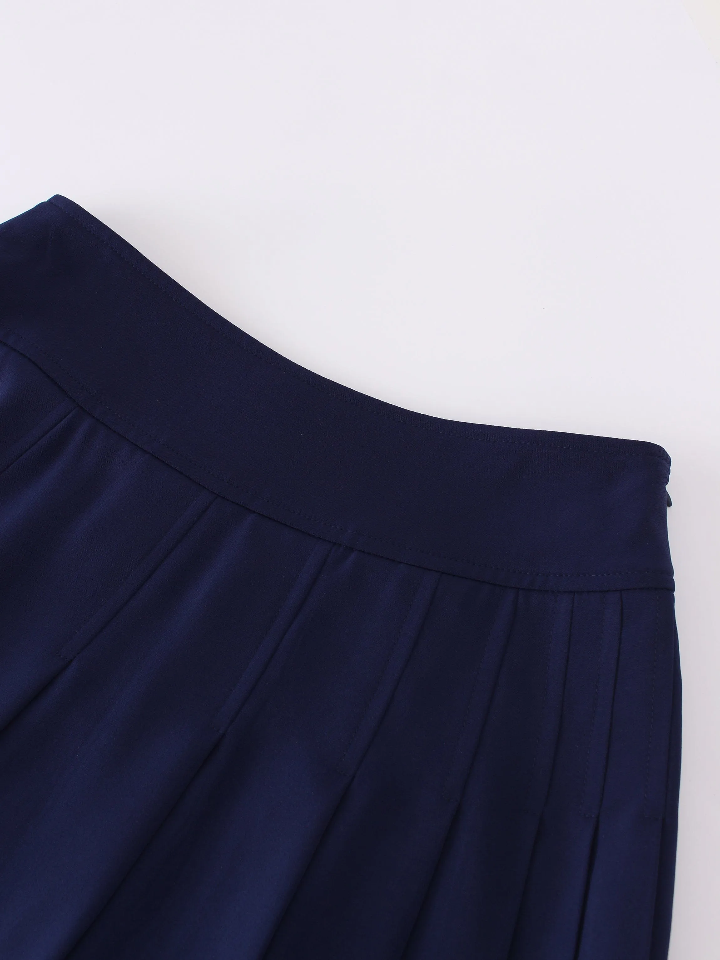 Yolk Pleated Skirt 37"-Navy